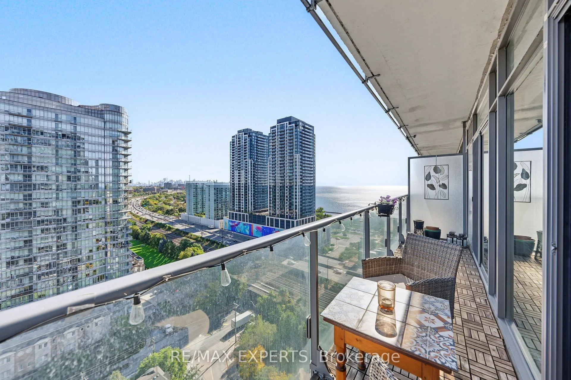 Photo 51 of Unit 1915, 103 The Queensway, Toronto, High Park-Swansea — HOMEH