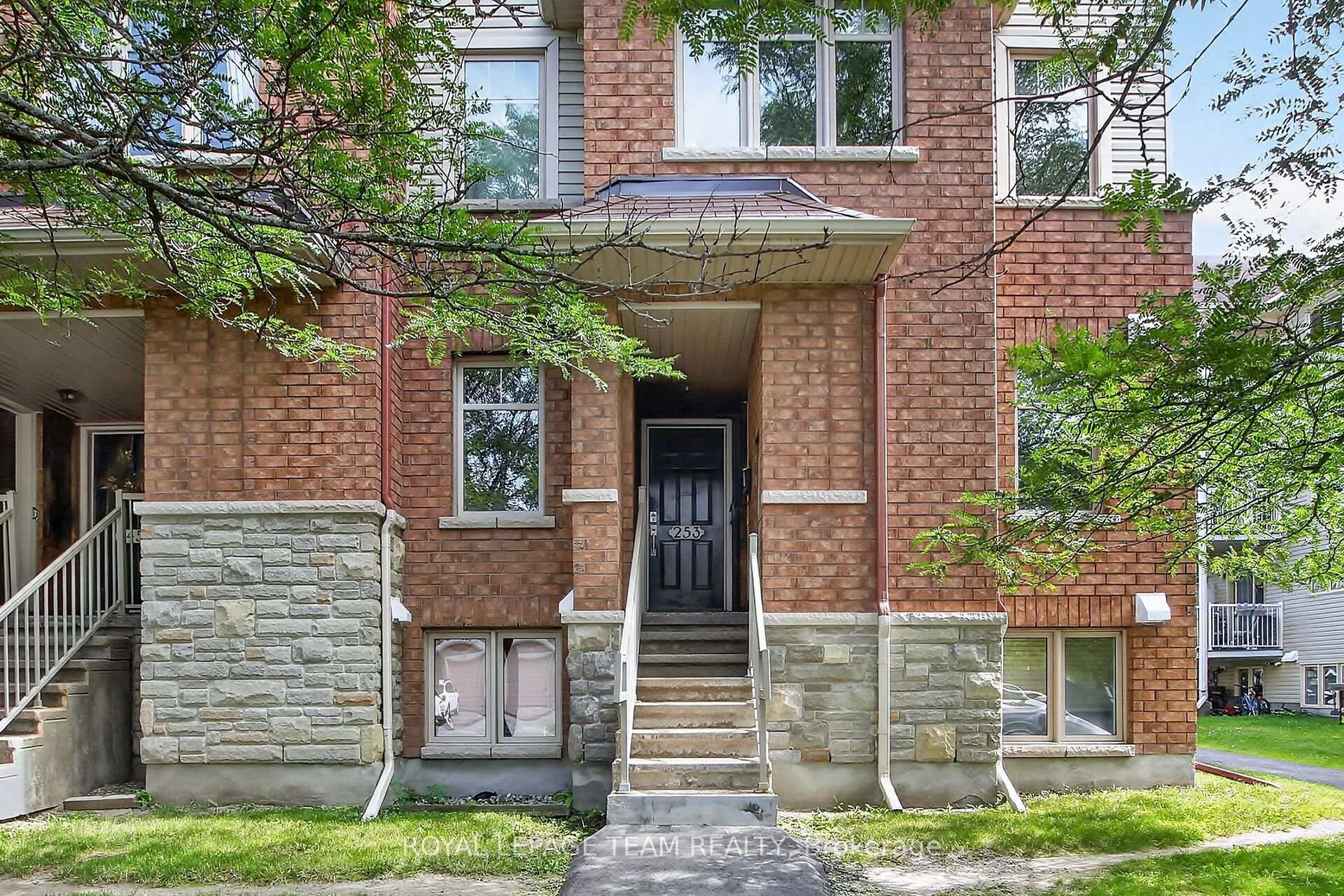 Photo 2 of 255 Deercroft Avenue, Ottawa, Barrhaven - Longfields — HOMEH