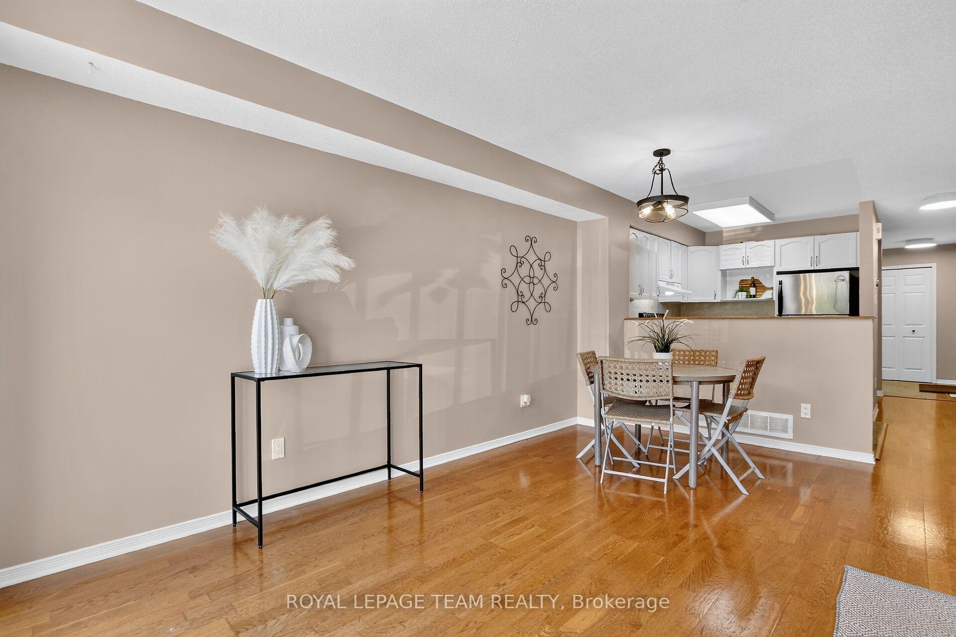 Photo 13 of 255 Deercroft Avenue, Ottawa, Barrhaven - Longfields — HOMEH