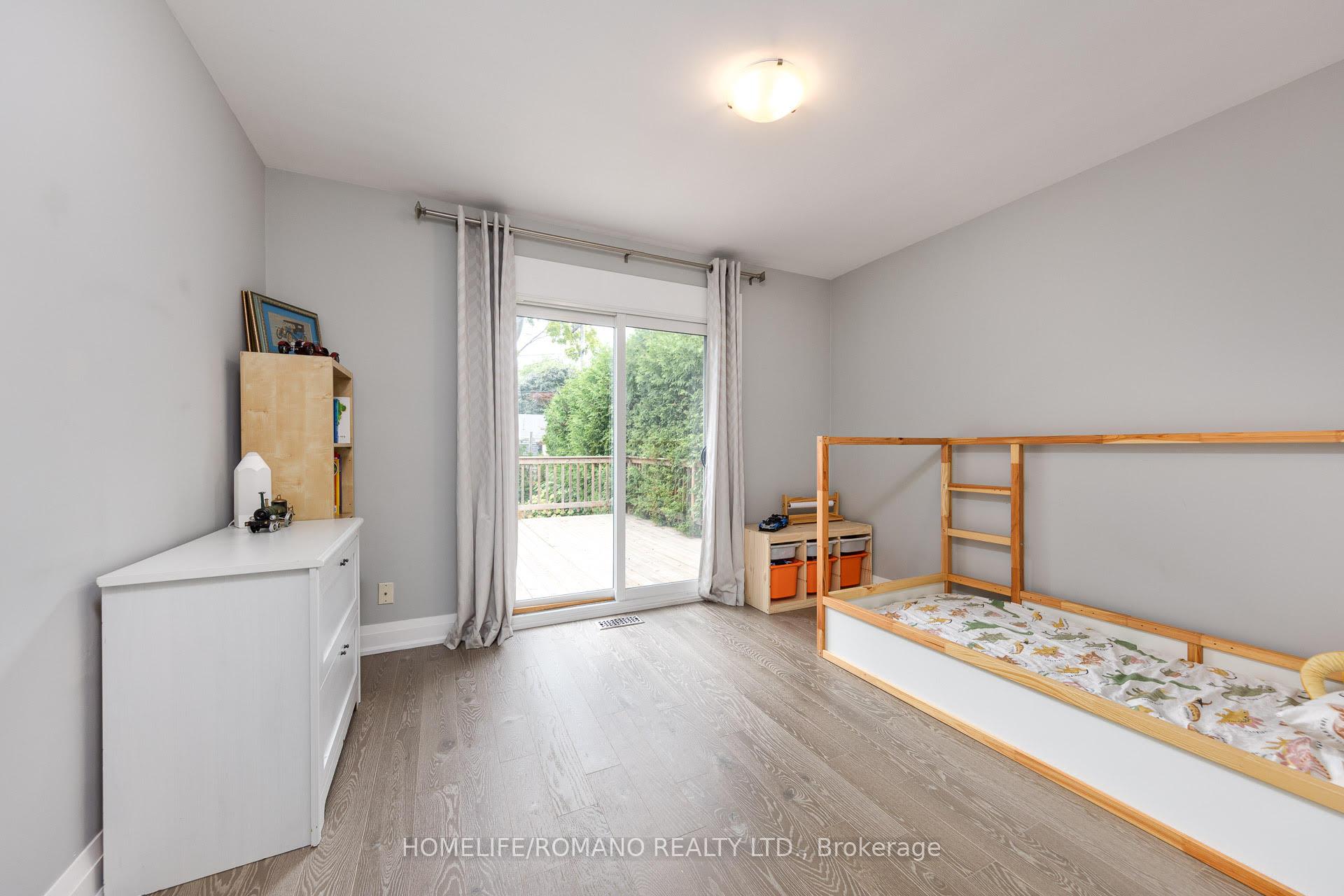 Photo 15 of 42 Sellmar Road, Etobicoke, Willowridge-Martingrove-Richview — HOMEH
