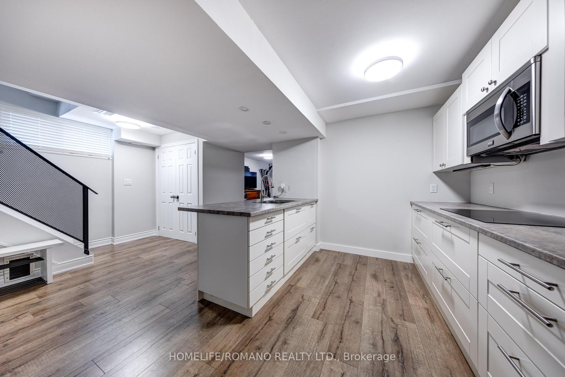 Photo 19 of 42 Sellmar Road, Etobicoke, Willowridge-Martingrove-Richview — HOMEH