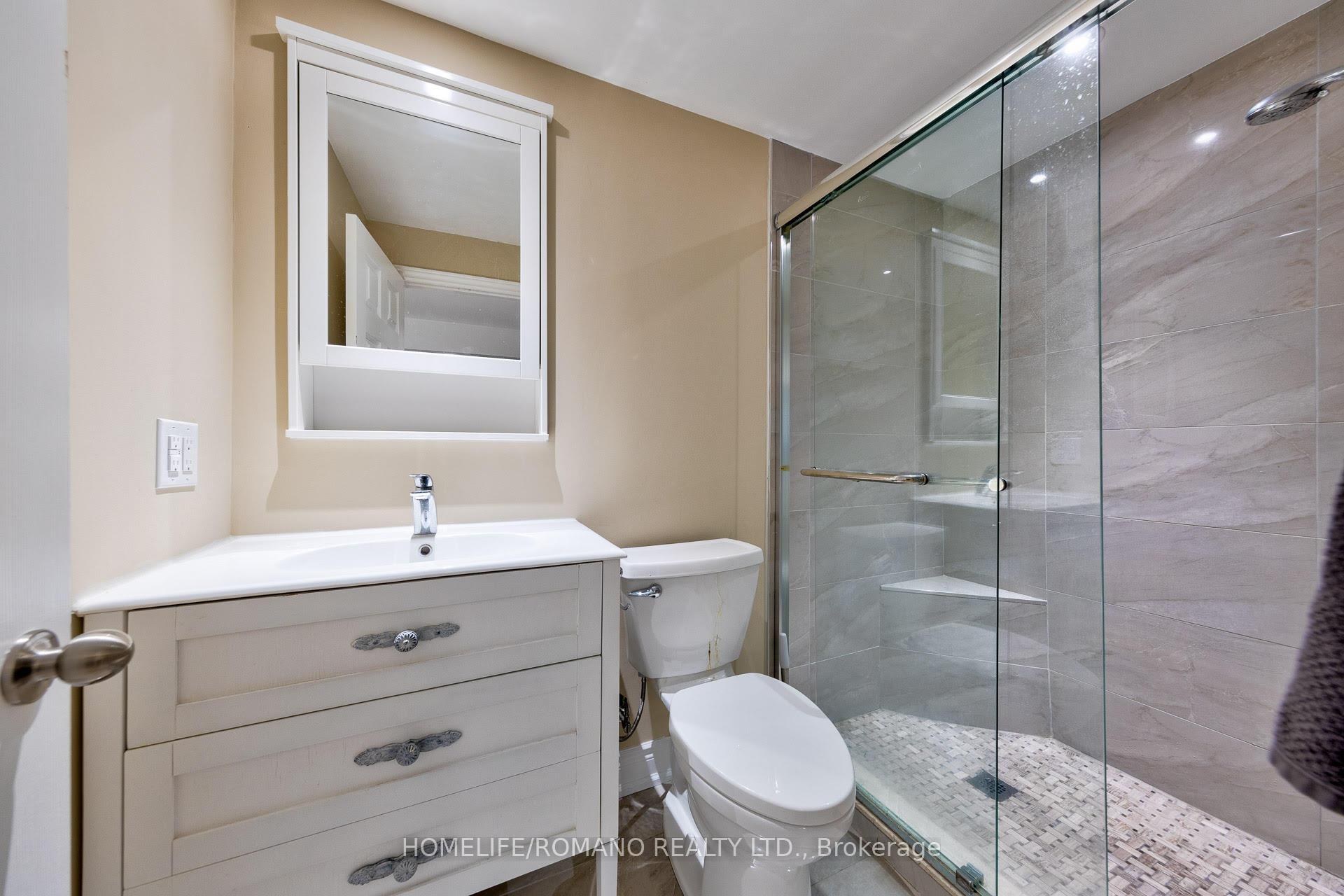 Photo 25 of 42 Sellmar Road, Etobicoke, Willowridge-Martingrove-Richview — HOMEH