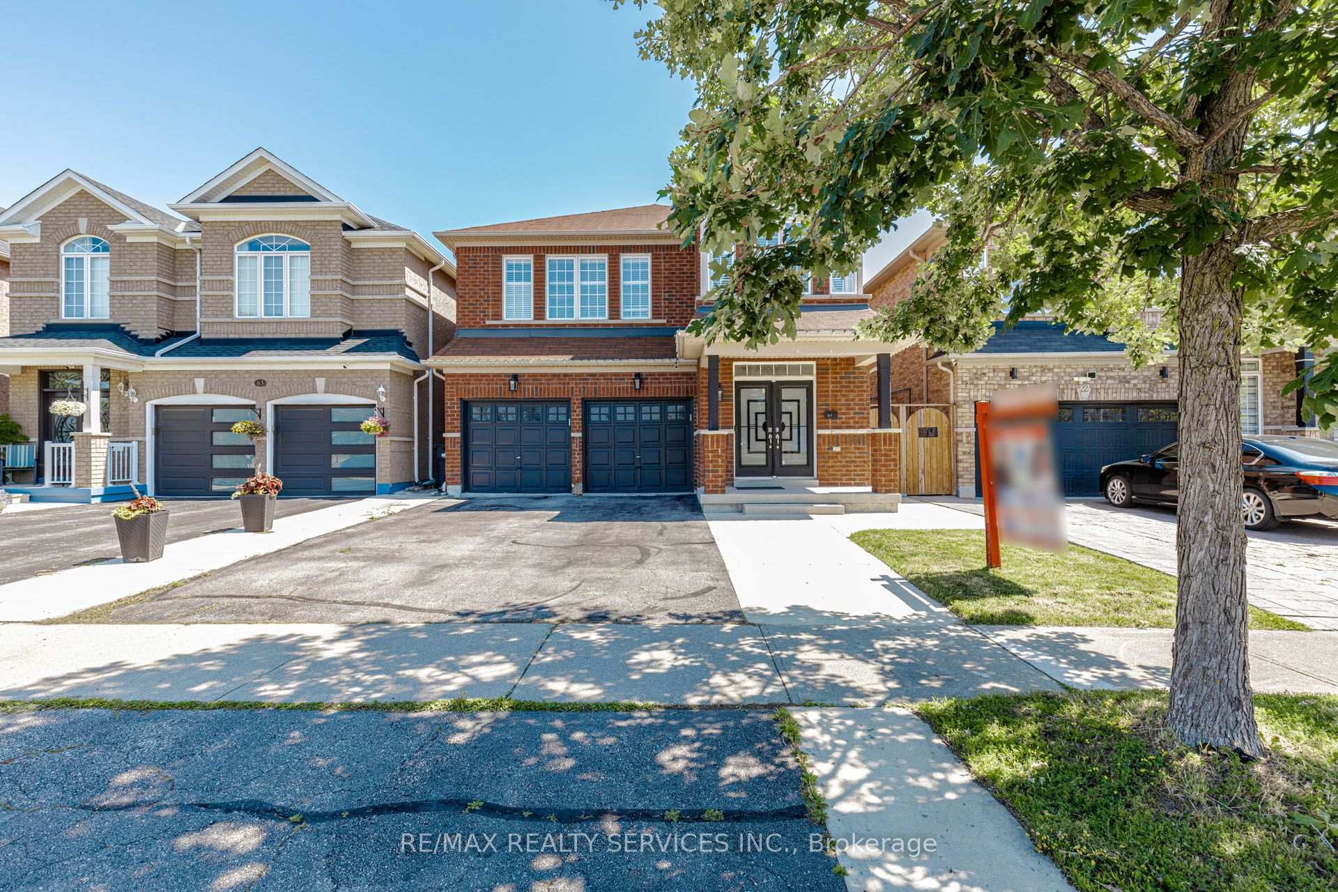 Front of 61 Sugarcane Avenue