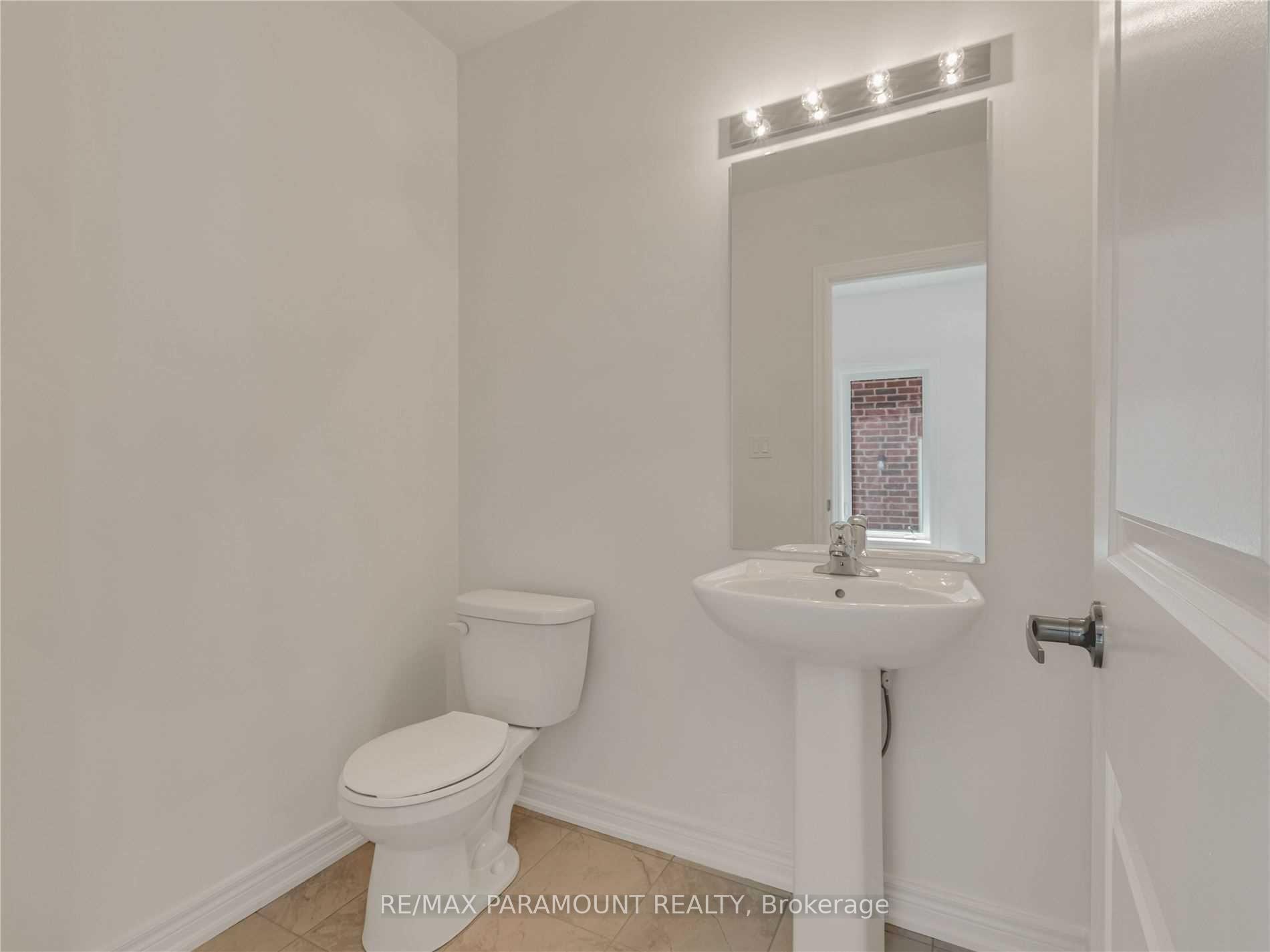 Photo 10 of 18 Tait Crescent, Clarington, Bowmanville — HOMEH