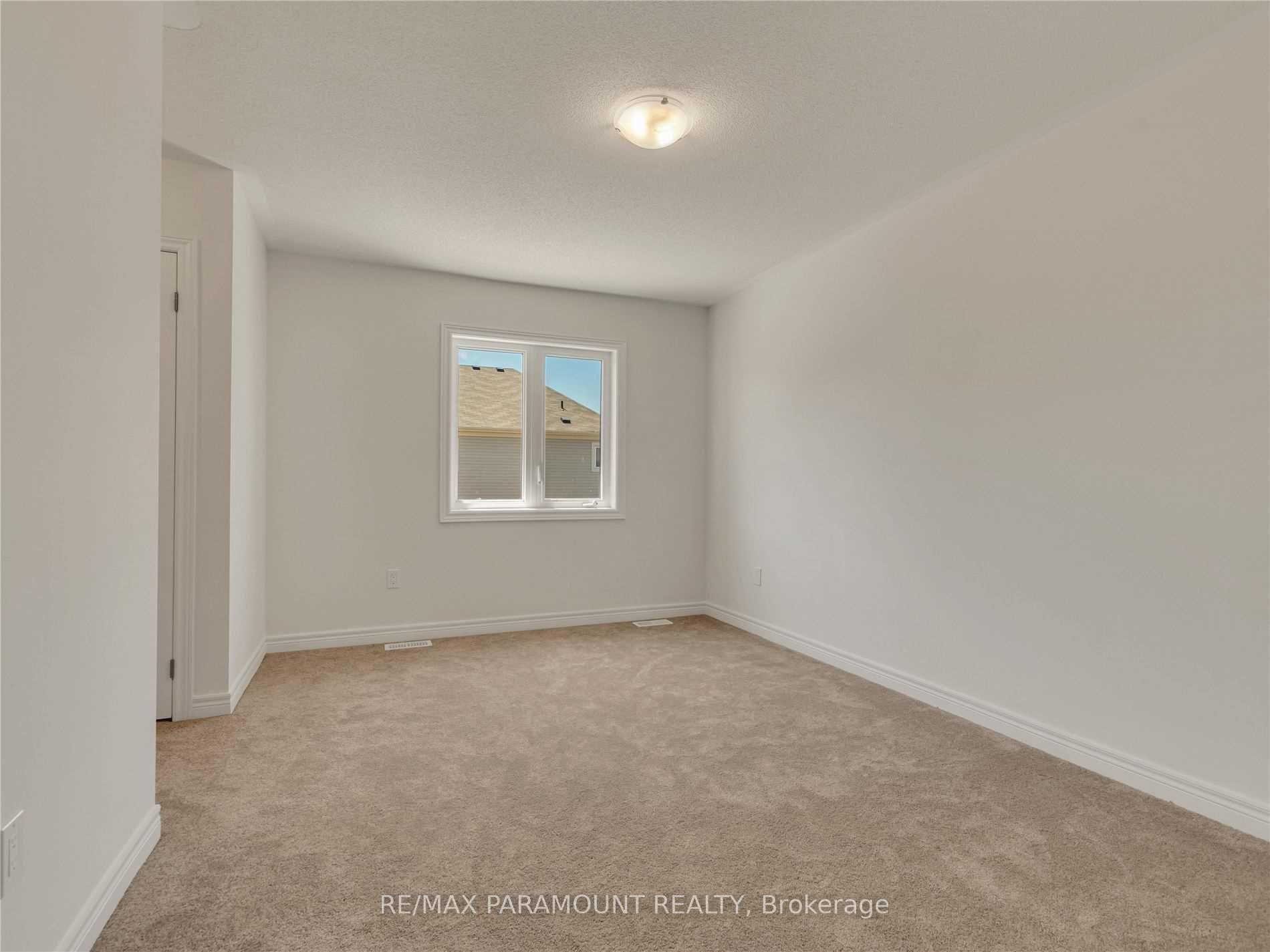 Photo 21 of 18 Tait Crescent, Clarington, Bowmanville — HOMEH