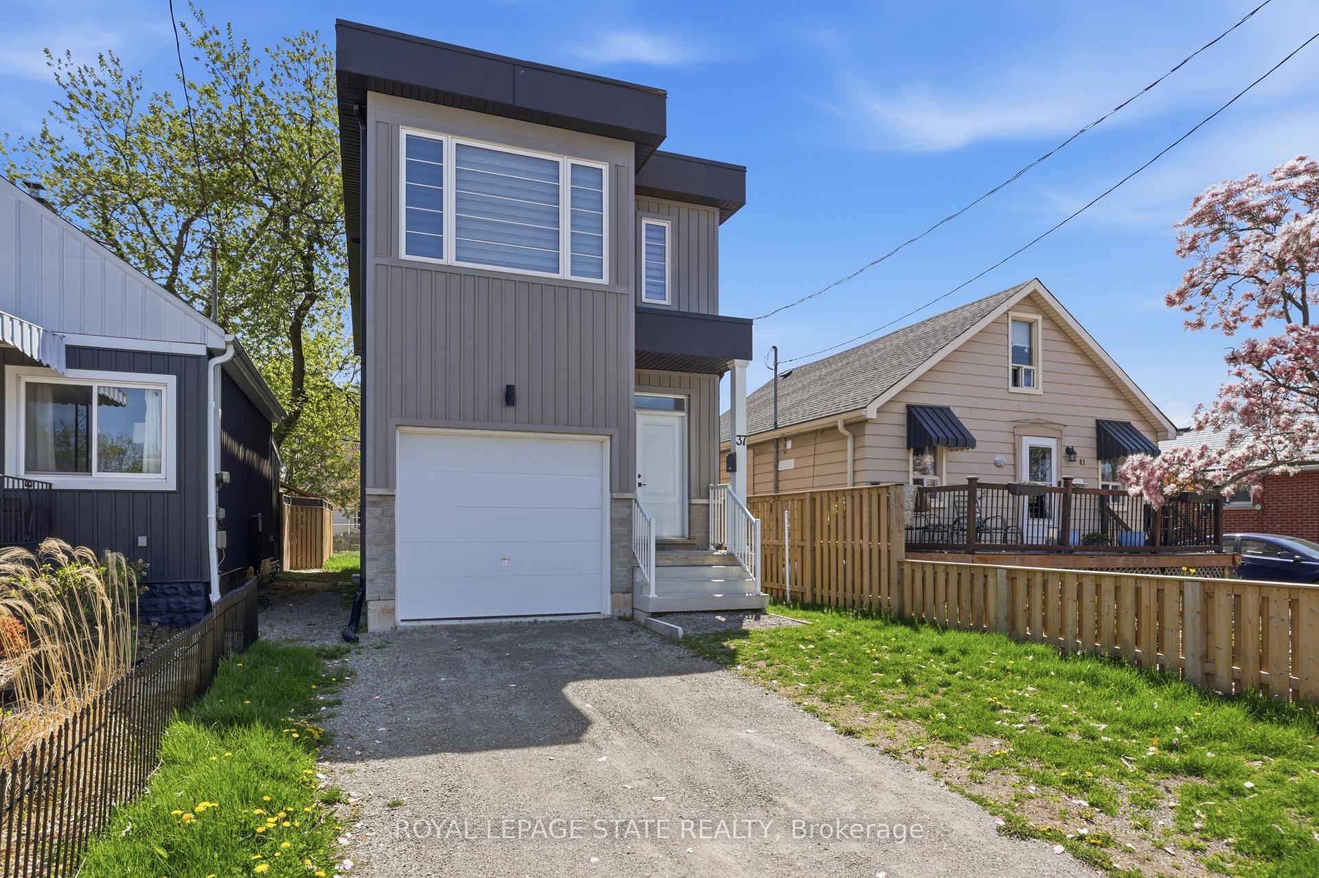 Front of 37 Delena Avenue S