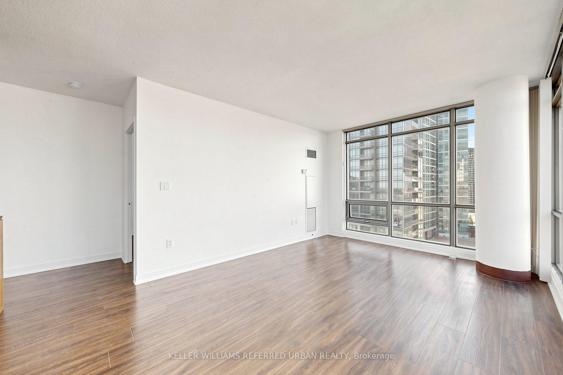 Photo 9 of Unit 1610, 5 Mariner Terrace, Toronto, Waterfront Communities — HOMEH
