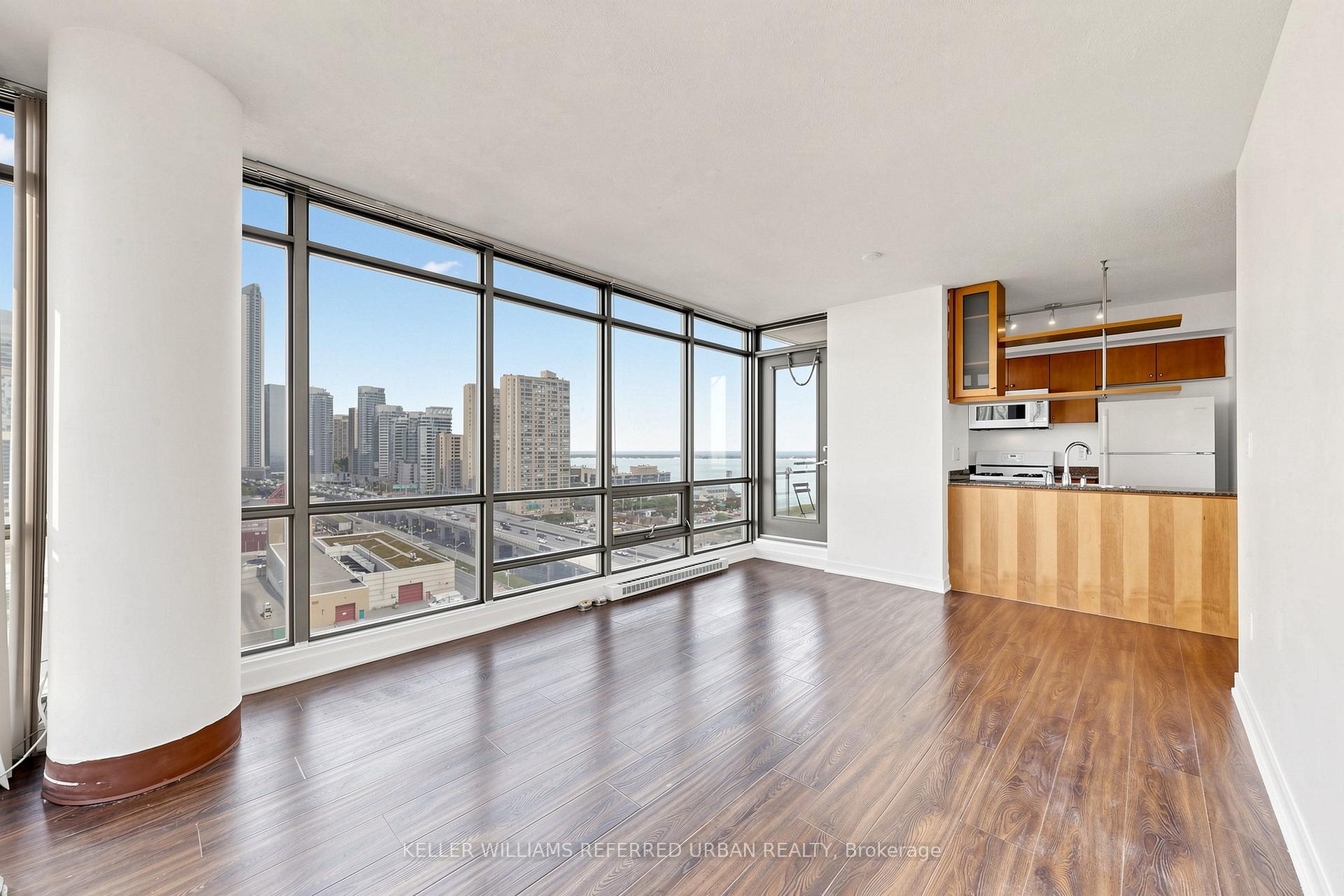 Photo 12 of Unit 1610, 5 Mariner Terrace, Toronto, Waterfront Communities — HOMEH