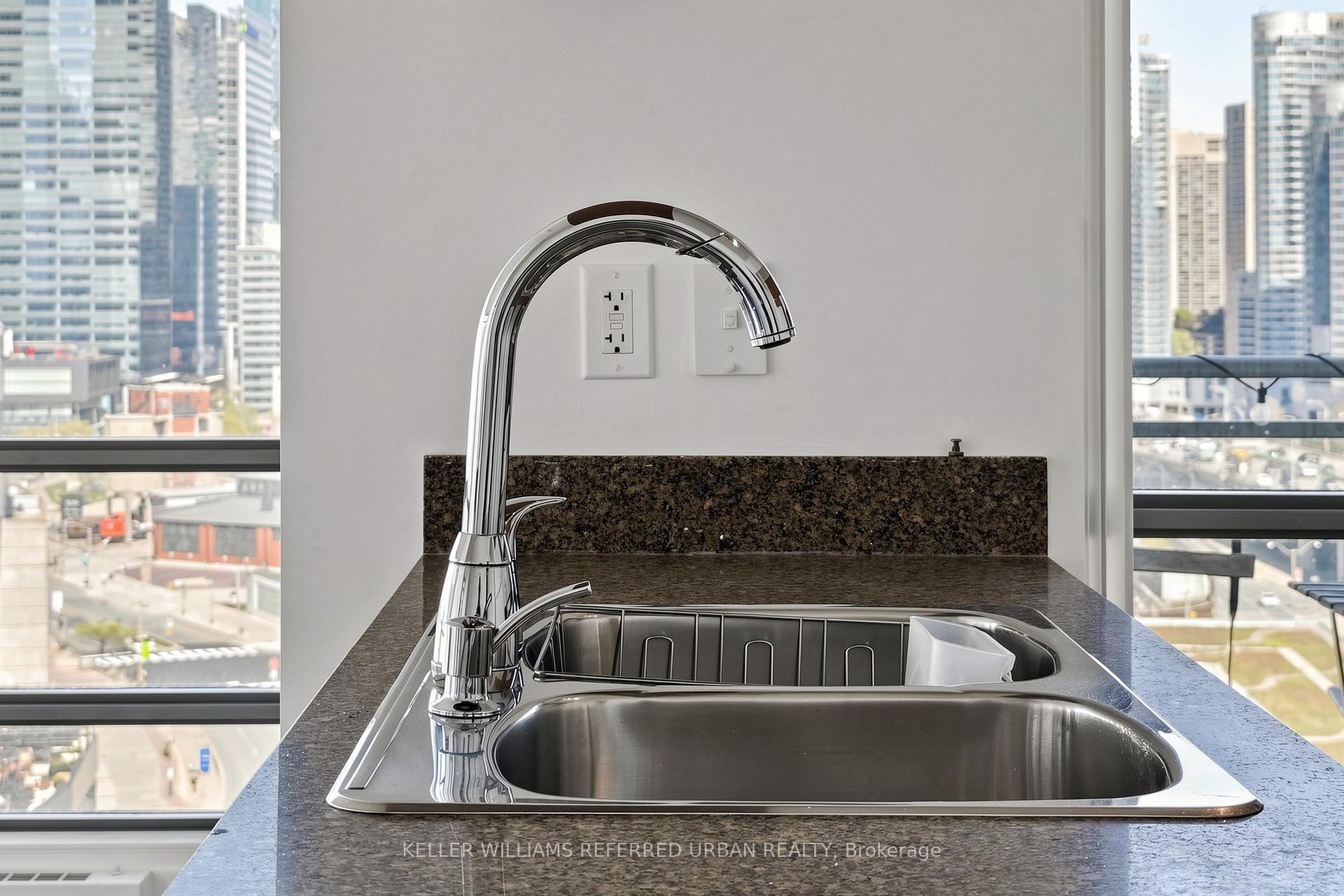 Photo 18 of Unit 1610, 5 Mariner Terrace, Toronto, Waterfront Communities — HOMEH