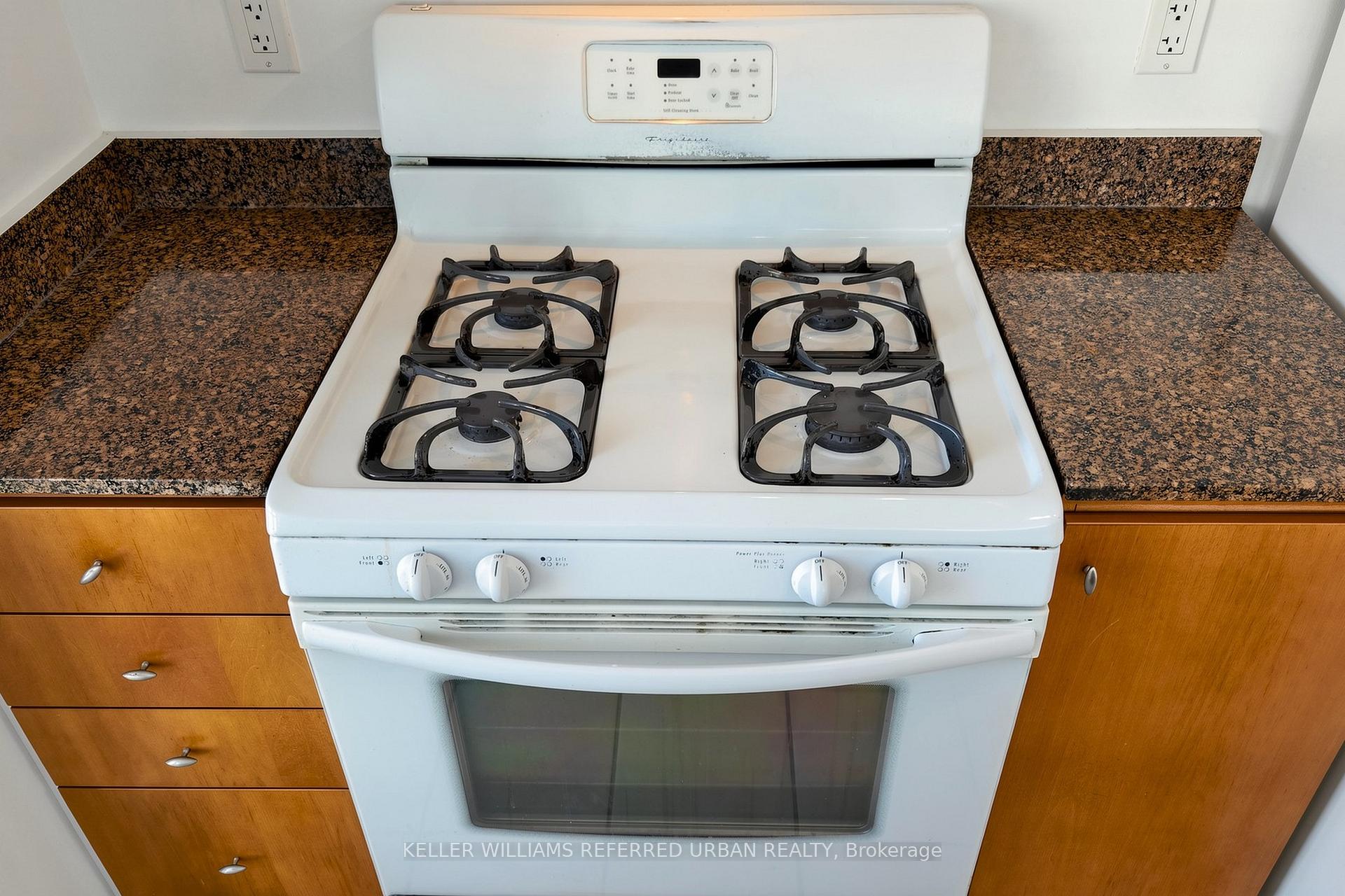 Photo 19 of Unit 1610, 5 Mariner Terrace, Toronto, Waterfront Communities — HOMEH