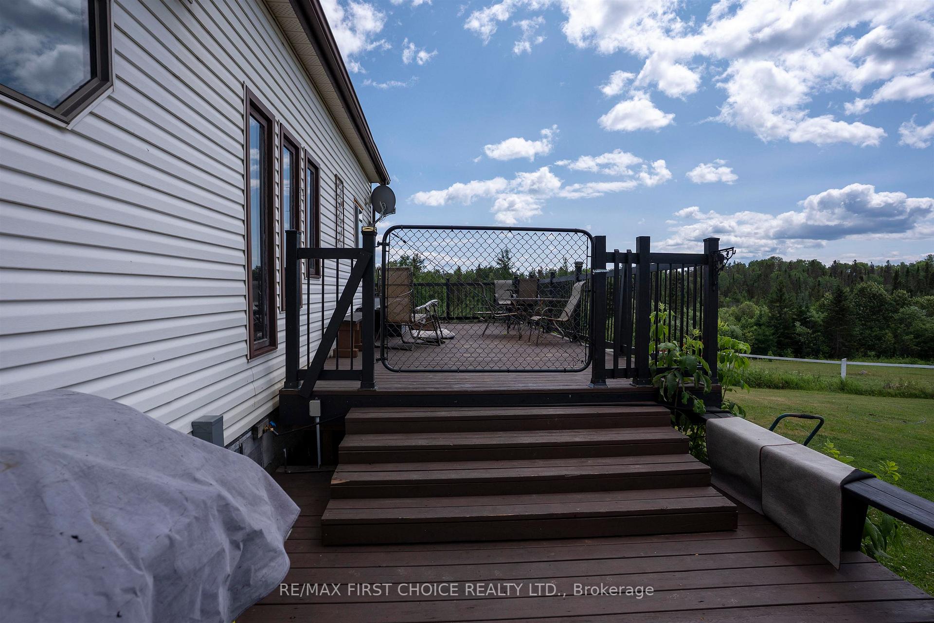 Photo 11 of 2099 Gus Wuori Road, Thunder Bay Remote Area, Ware — HOMEH