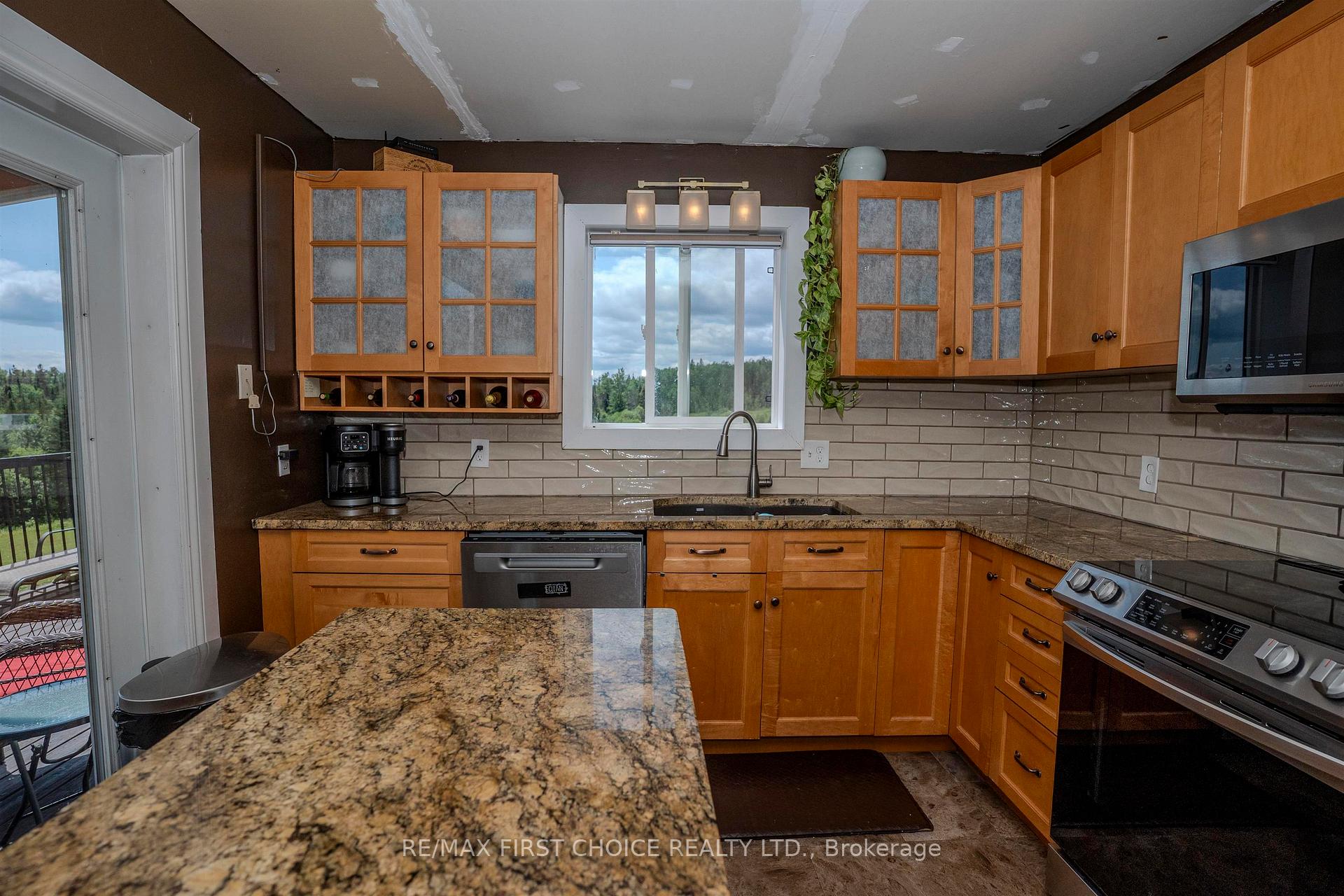 Photo 14 of 2099 Gus Wuori Road, Thunder Bay Remote Area, Ware — HOMEH