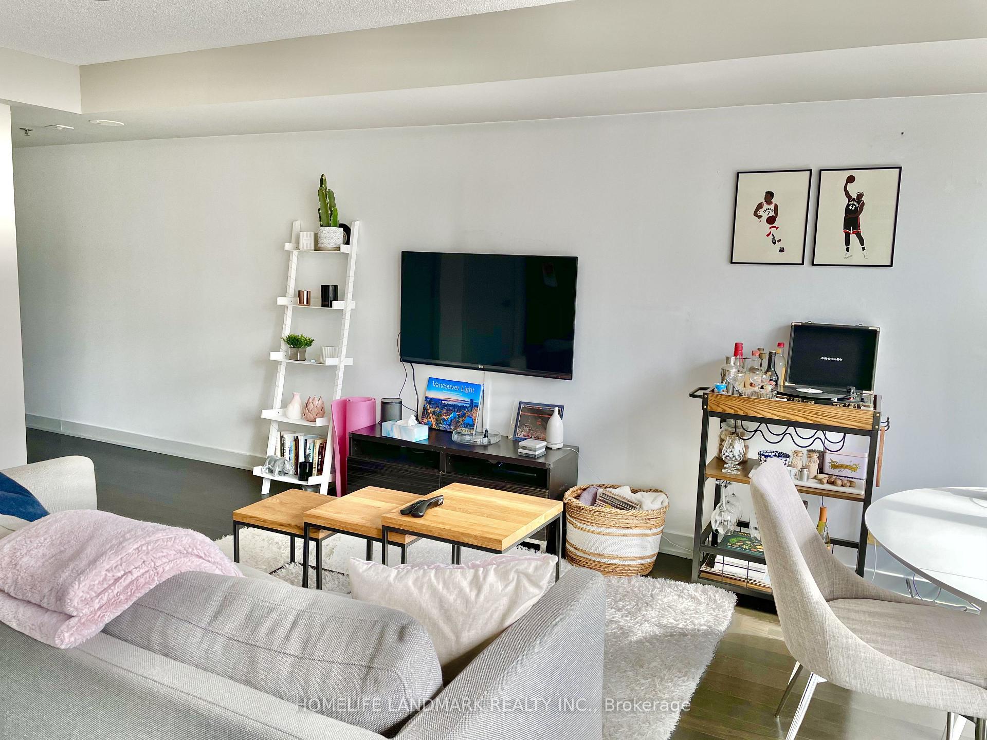 Photo 8 of Unit 608, 21 Nelson Street, Toronto, Waterfront Communities — HOMEH