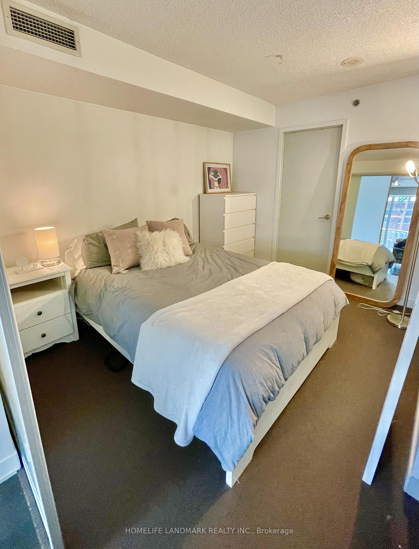 Photo 9 of Unit 608, 21 Nelson Street, Toronto, Waterfront Communities — HOMEH