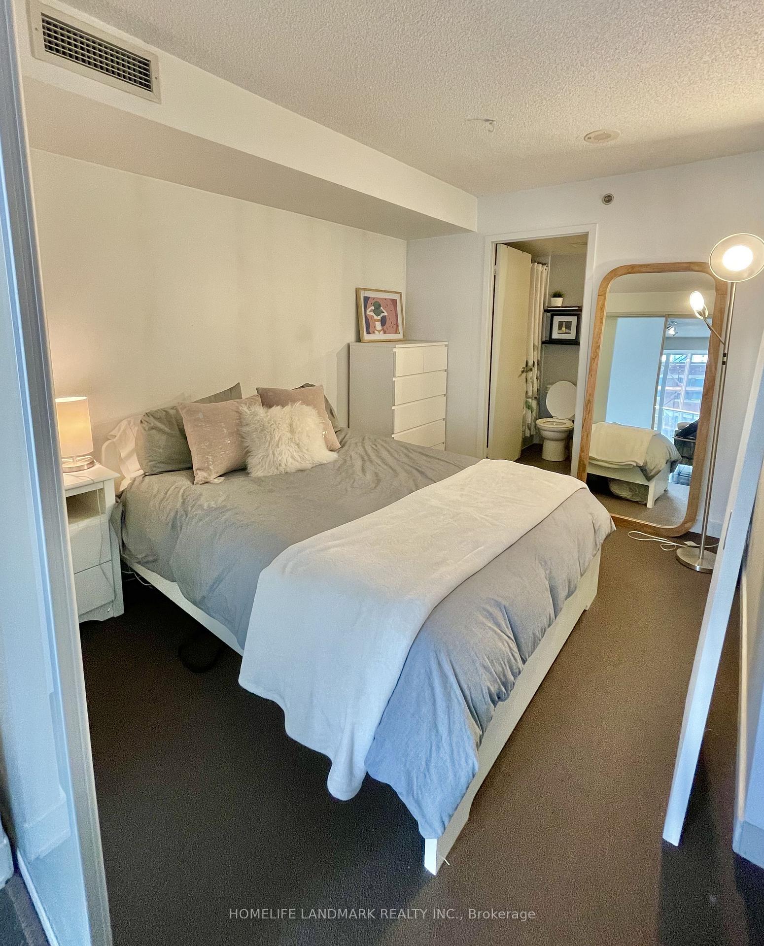Photo 10 of Unit 608, 21 Nelson Street, Toronto, Waterfront Communities — HOMEH