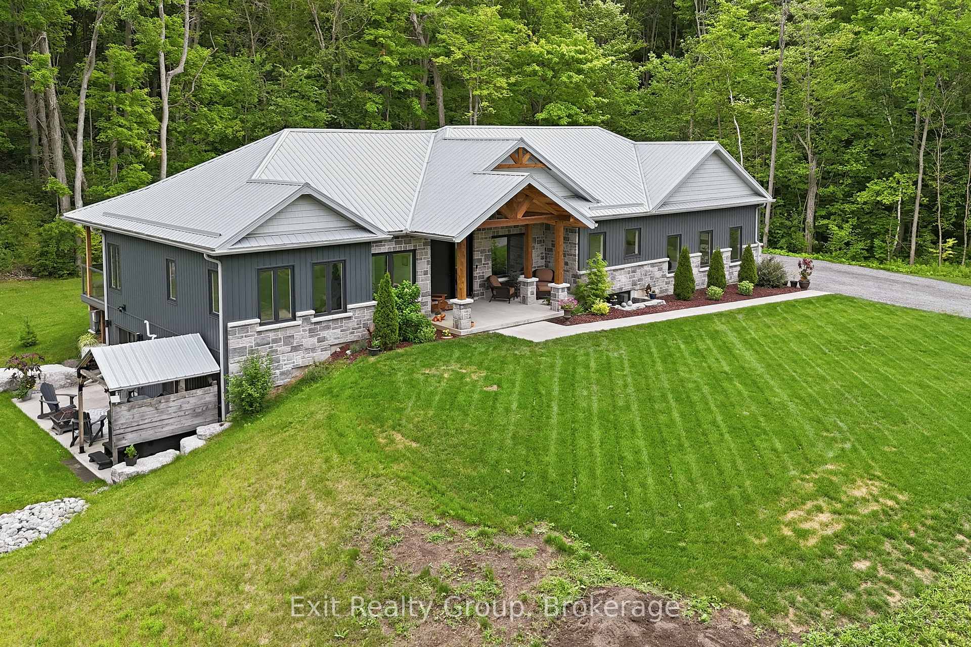 Photo 2 of 16 Newpierce Drive, Stirling-Rawdon, Rawdon Ward — HOMEH