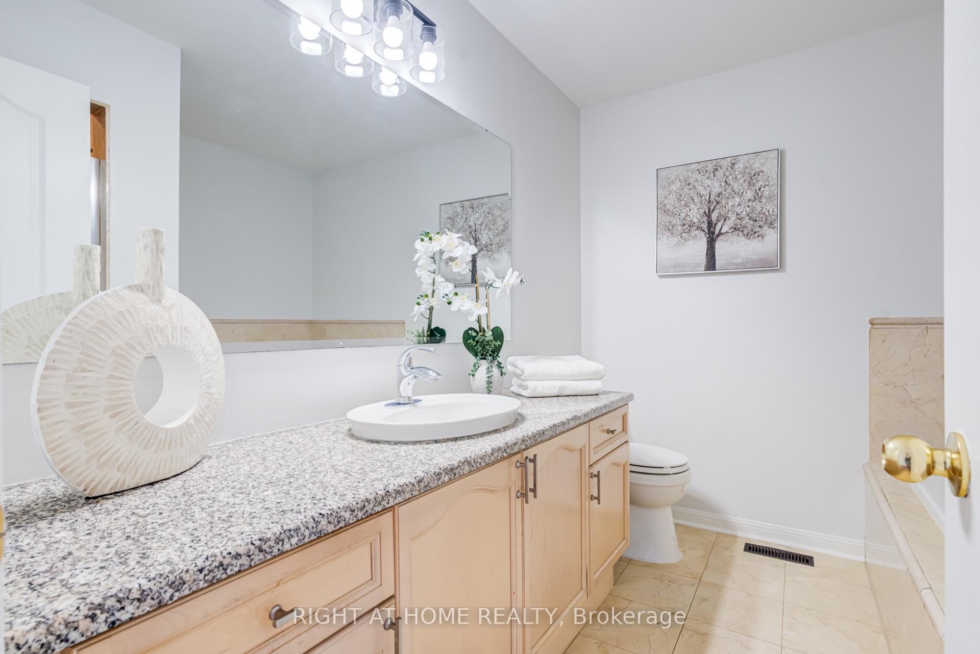 Photo 23 of 7460 Terragar Boulevard, Mississauga, Lisgar — HOMEH