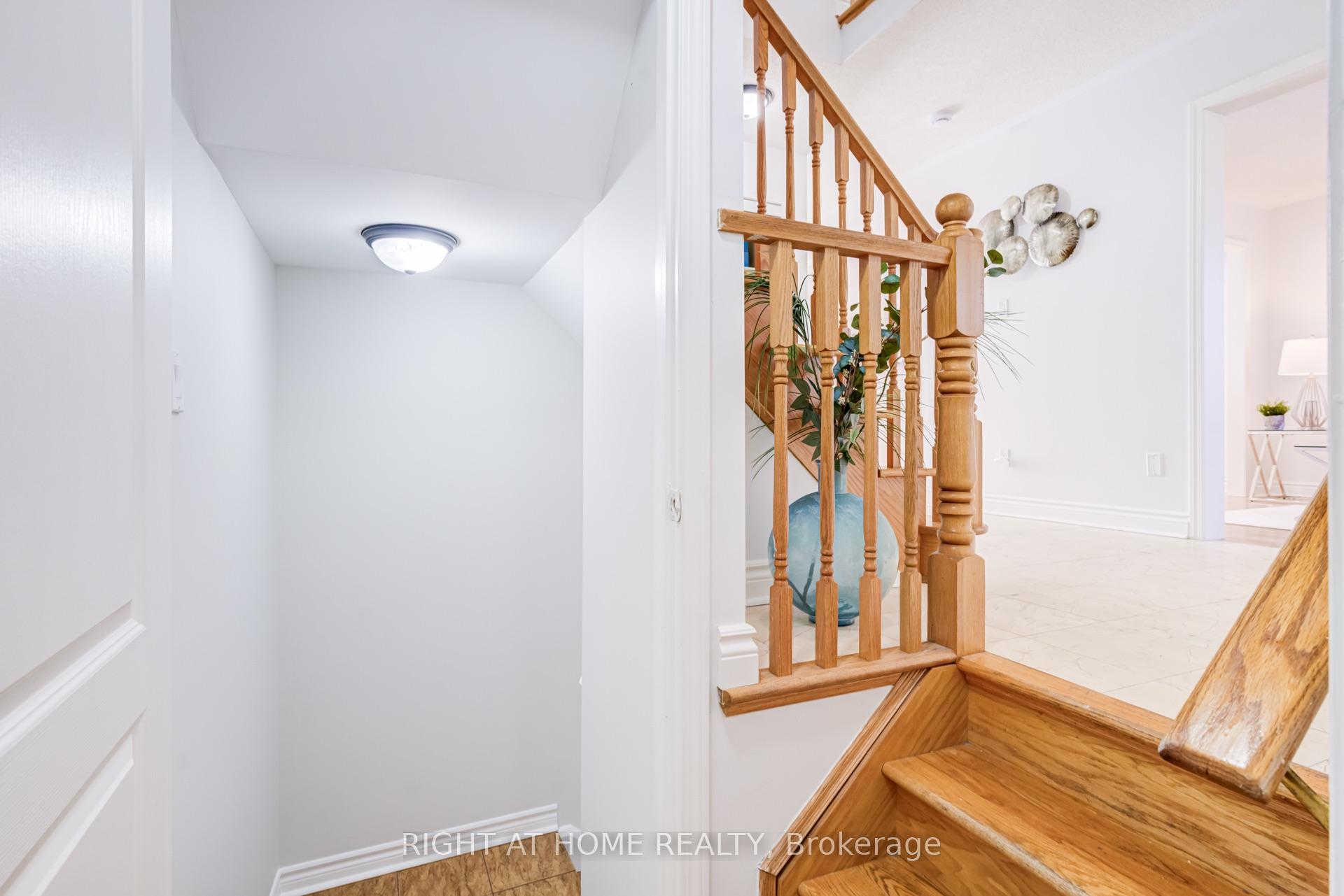 Photo 30 of 7460 Terragar Boulevard, Mississauga, Lisgar — HOMEH