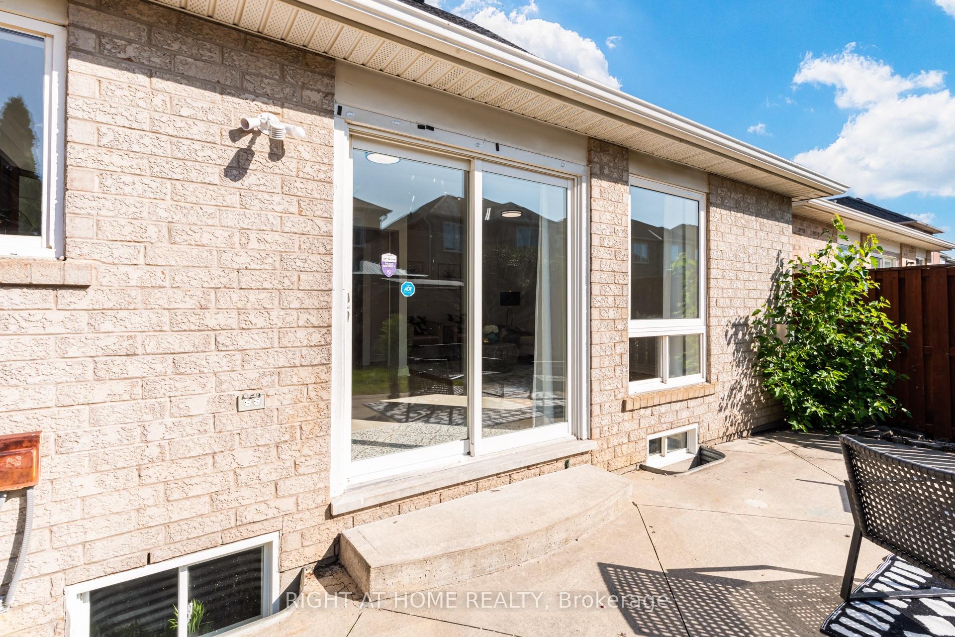 Photo 37 of 7460 Terragar Boulevard, Mississauga, Lisgar — HOMEH