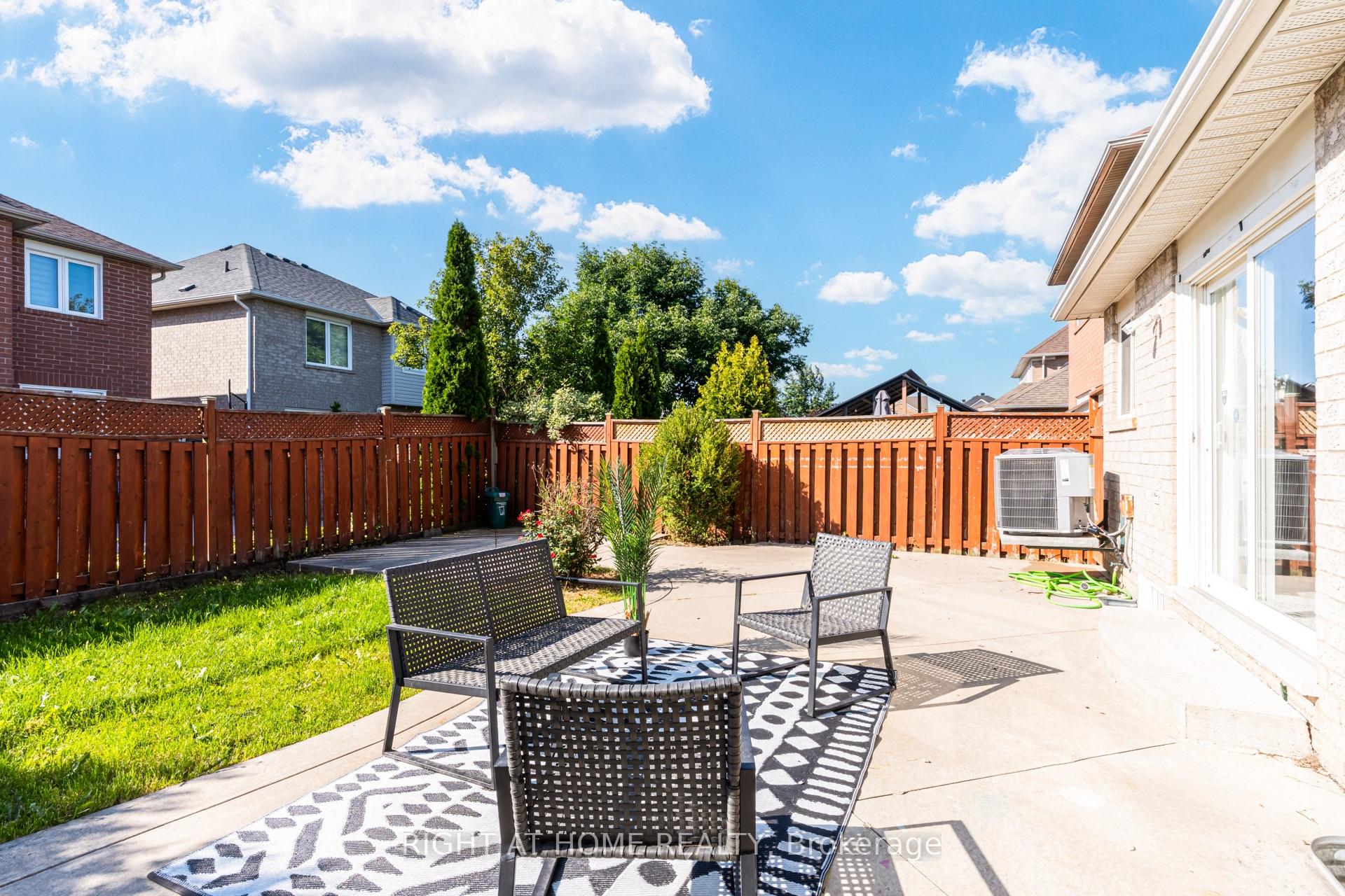 Photo 45 of 7460 Terragar Boulevard, Mississauga, Lisgar — HOMEH