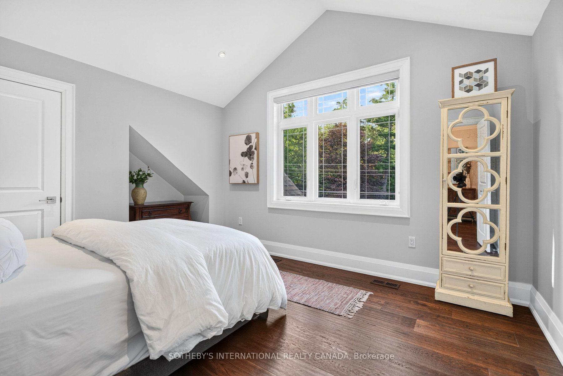 Photo 39 of 78 Ravina Crescent, Hamilton, Ancaster — HOMEH