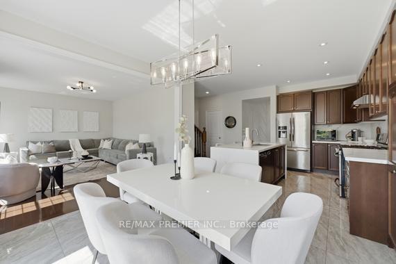 Photo 24 of 2 Tremblant Crescent, Vaughan, Kleinburg — HOMEH
