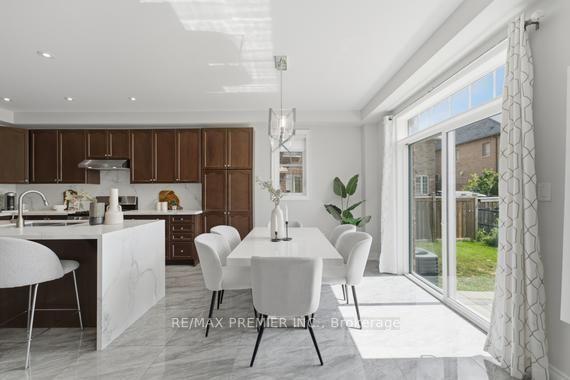 Photo 27 of 2 Tremblant Crescent, Vaughan, Kleinburg — HOMEH