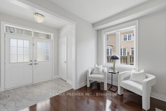 Photo 33 of 2 Tremblant Crescent, Vaughan, Kleinburg — HOMEH