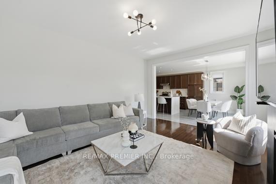 Photo 37 of 2 Tremblant Crescent, Vaughan, Kleinburg — HOMEH
