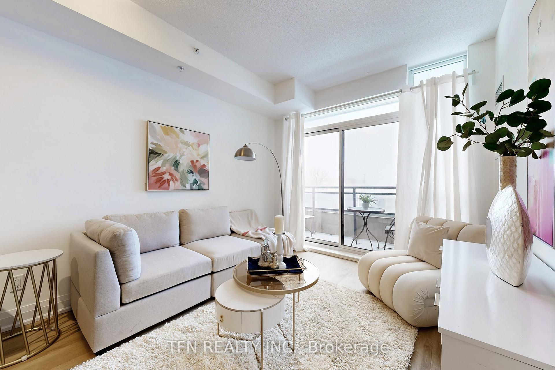 Photo 6 of Unit 307, 75 North Park Road S, Vaughan, Beverley Glen — HOMEH