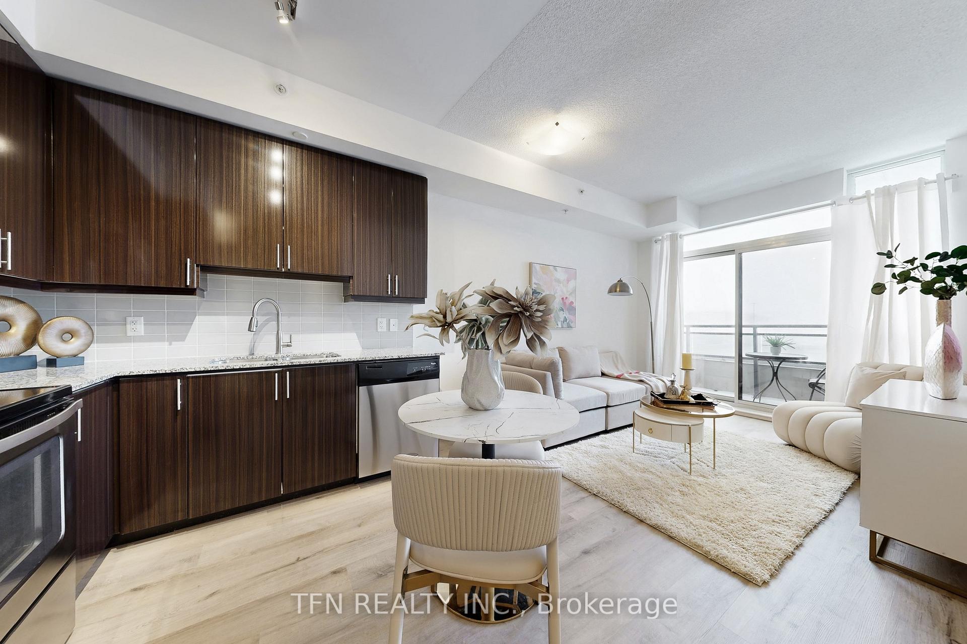 Photo 11 of Unit 307, 75 North Park Road S, Vaughan, Beverley Glen — HOMEH
