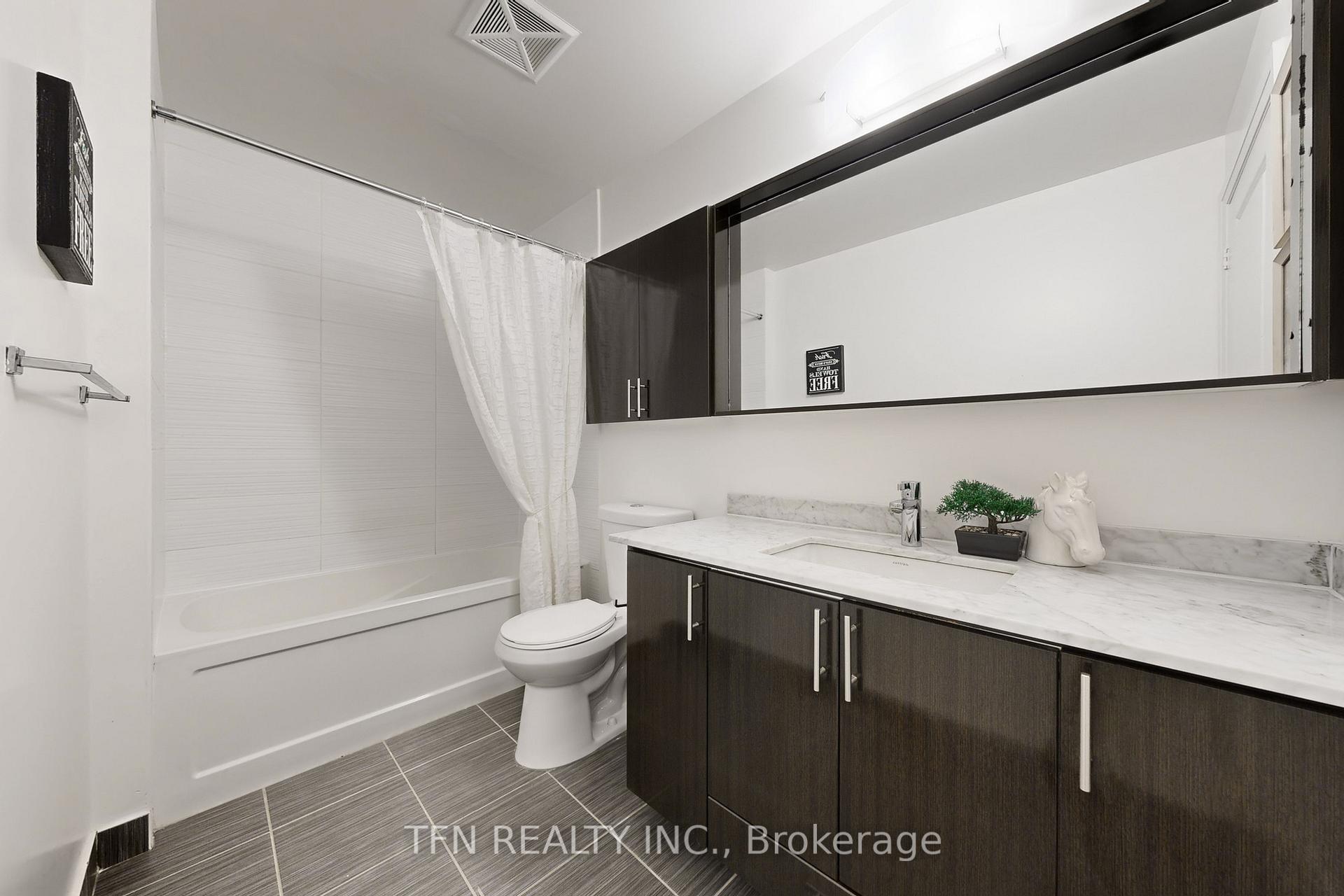 Photo 17 of Unit 307, 75 North Park Road S, Vaughan, Beverley Glen — HOMEH