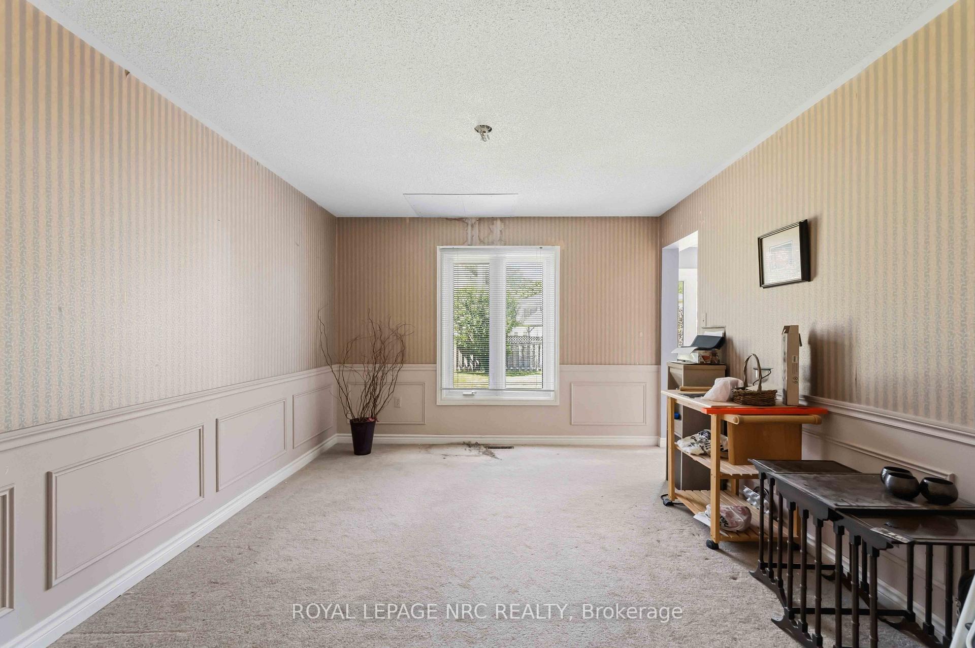 Photo 15 of 23 Woodside Square, Pelham, Fonthill — HOMEH
