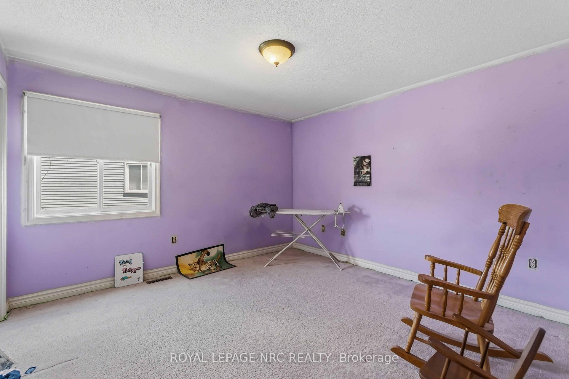 Photo 20 of 23 Woodside Square, Pelham, Fonthill — HOMEH