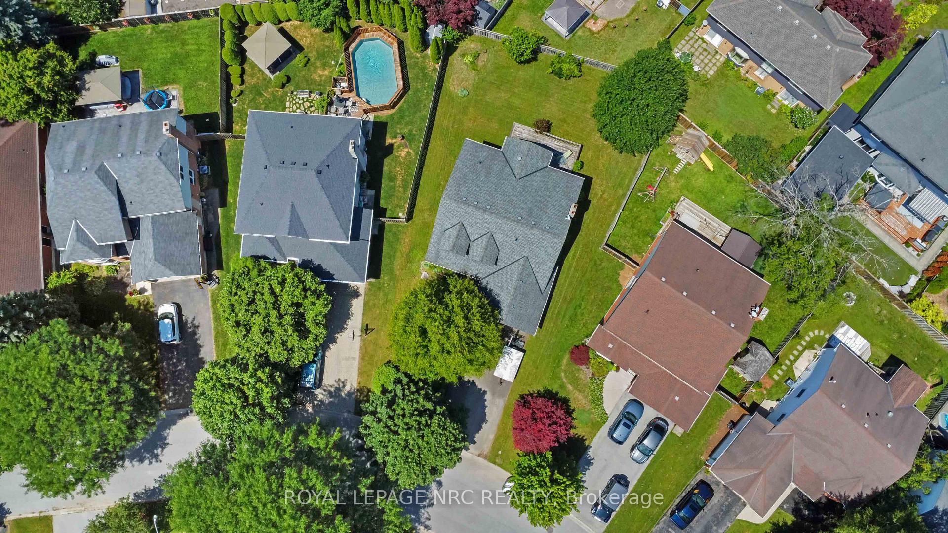 Photo 36 of 23 Woodside Square, Pelham, Fonthill — HOMEH