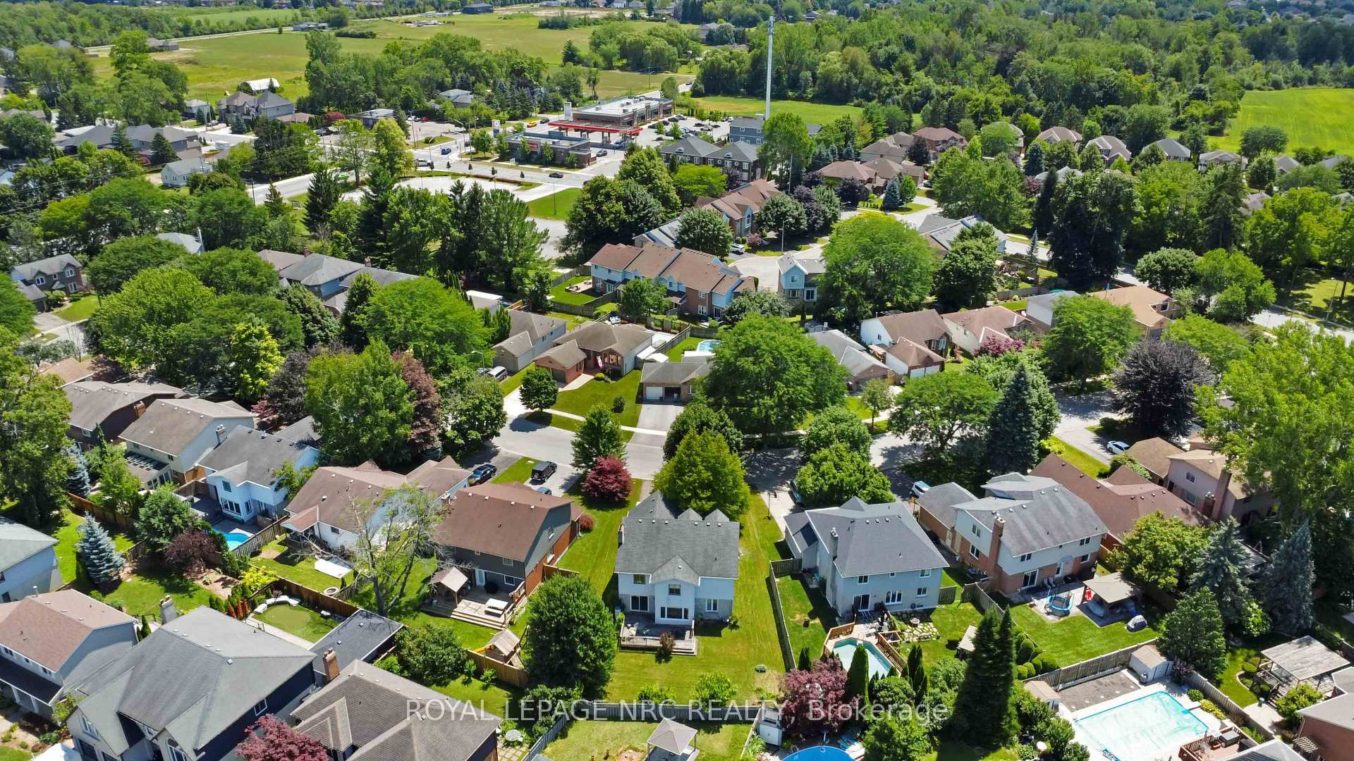 Photo 43 of 23 Woodside Square, Pelham, Fonthill — HOMEH