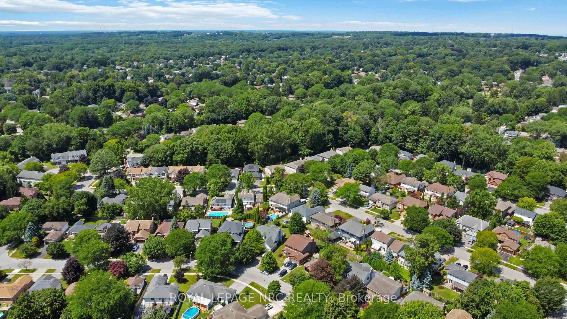 Photo 46 of 23 Woodside Square, Pelham, Fonthill — HOMEH