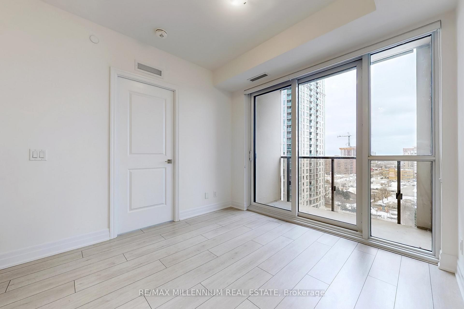 Photo 11 of Unit 807, 30 Elm Drive W, Mississauga, City Centre — HOMEH