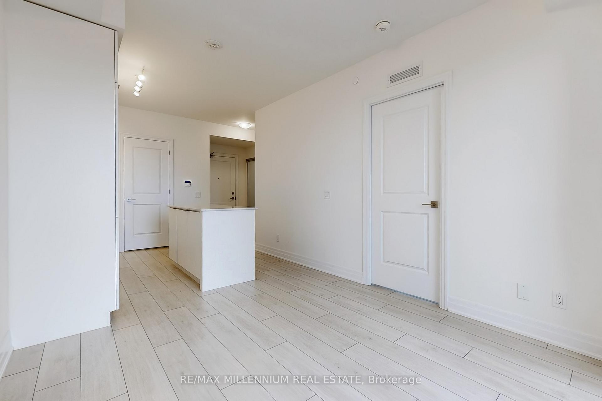 Photo 12 of Unit 807, 30 Elm Drive W, Mississauga, City Centre — HOMEH