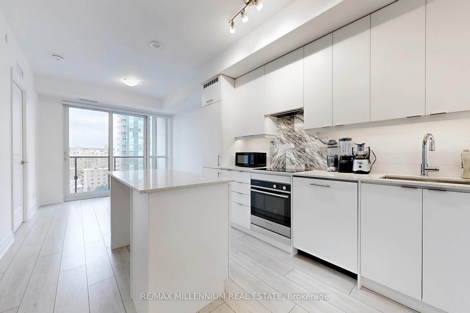 Photo 14 of Unit 807, 30 Elm Drive W, Mississauga, City Centre — HOMEH