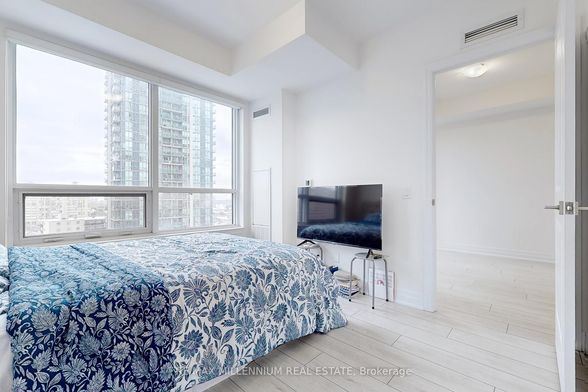 Photo 21 of Unit 807, 30 Elm Drive W, Mississauga, City Centre — HOMEH