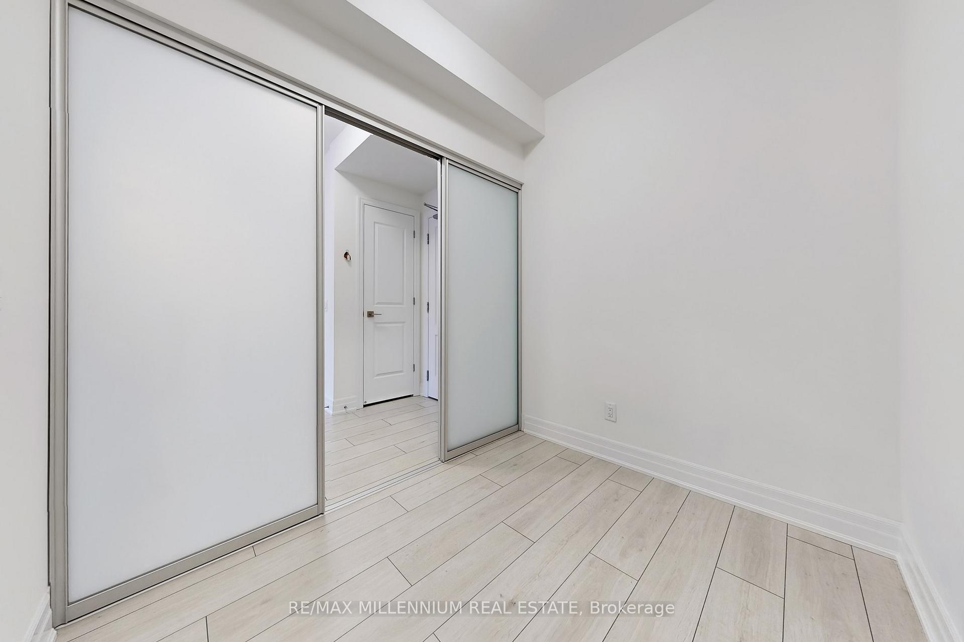 Photo 27 of Unit 807, 30 Elm Drive W, Mississauga, City Centre — HOMEH