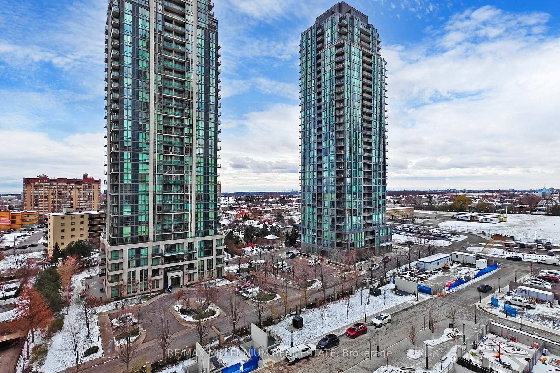 Photo 38 of Unit 807, 30 Elm Drive W, Mississauga, City Centre — HOMEH