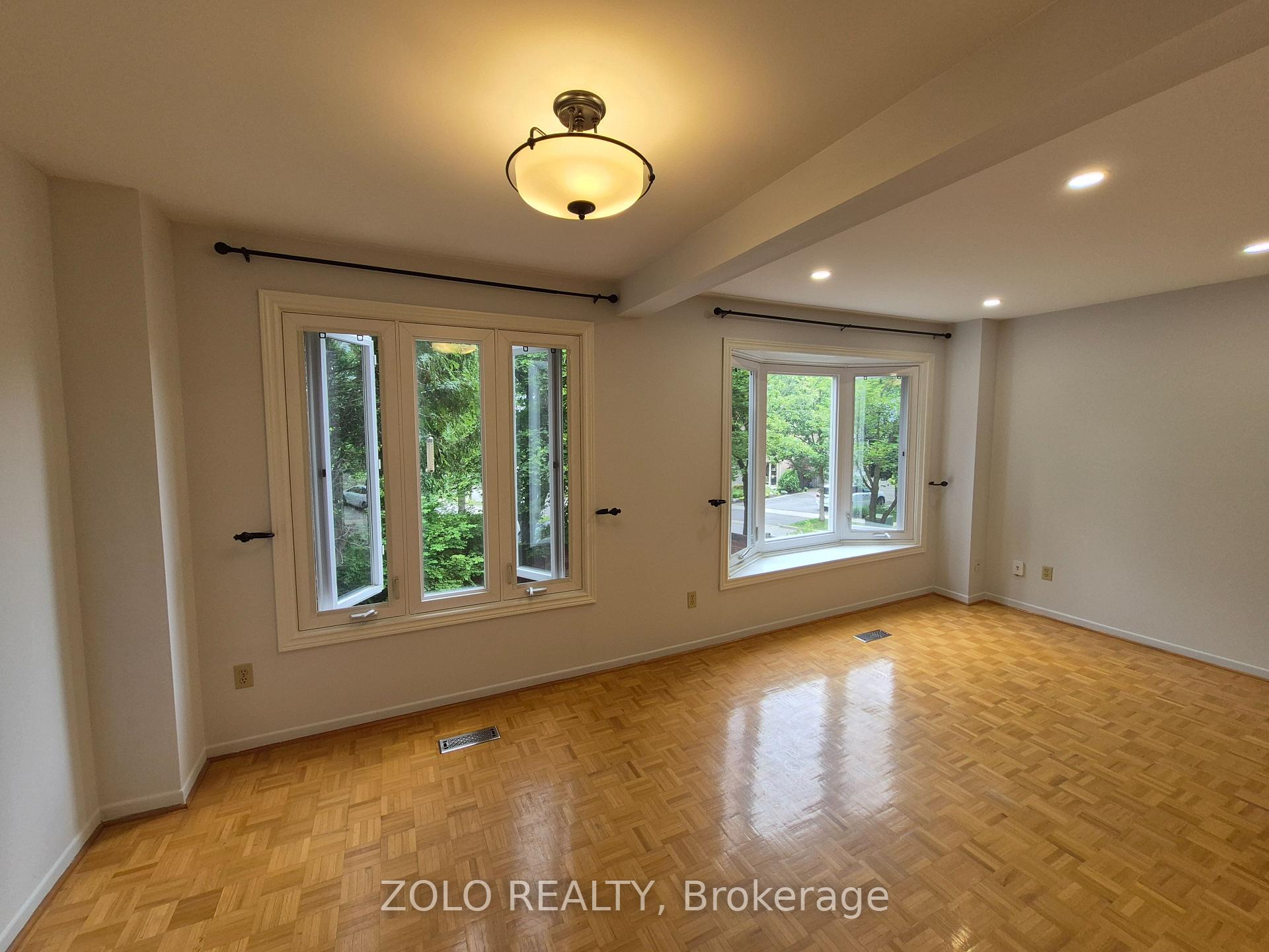 Photo 7 of 77 Colleen Street, Vaughan, Crestwood-Springfarm-Yorkhill — HOMEH