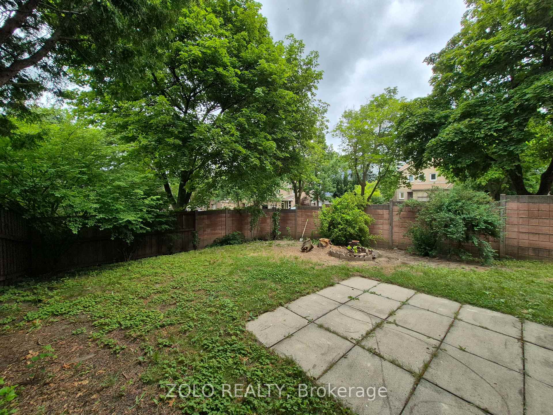 Photo 33 of 77 Colleen Street, Vaughan, Crestwood-Springfarm-Yorkhill — HOMEH
