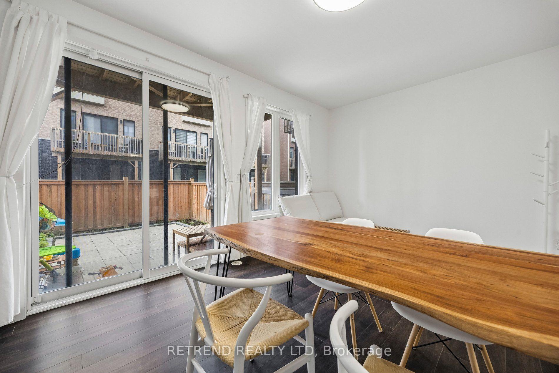 Photo 38 of 192 Salterton Circle, Vaughan, Rural Vaughan — HOMEH