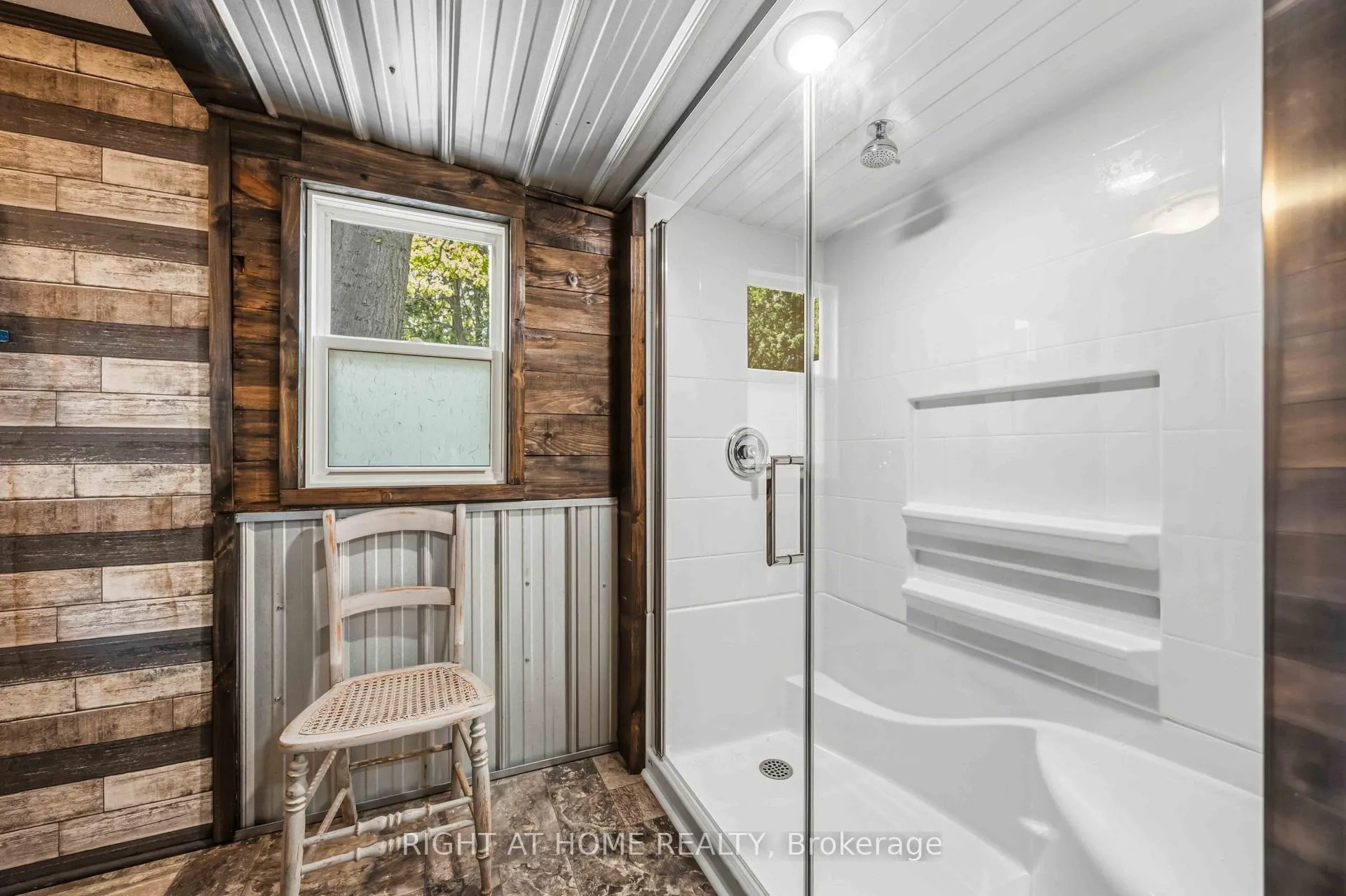 Photo 30 of 2891 Old Lakeshore Road, Sarnia — HOMEH