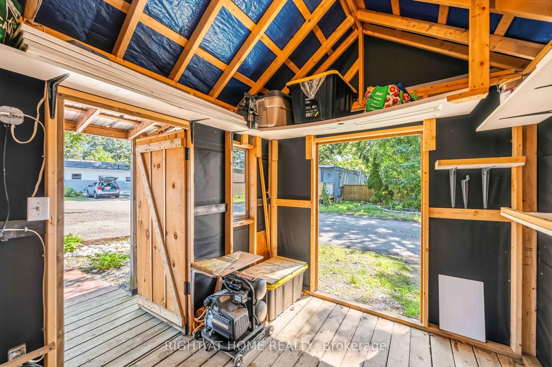 Photo 44 of 2891 Old Lakeshore Road, Sarnia — HOMEH