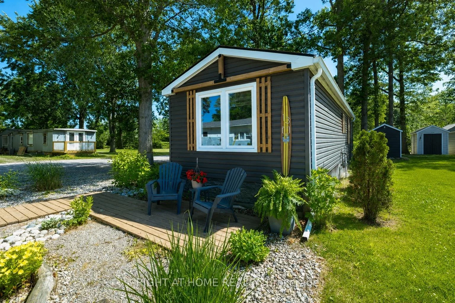 Photo 2 of 2891 Old Lakeshore Road, Sarnia — HOMEH