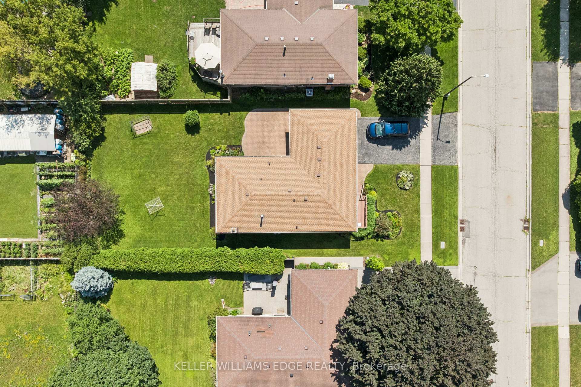 Photo 40 of 45 Milverton Close, Hamilton, Waterdown — HOMEH